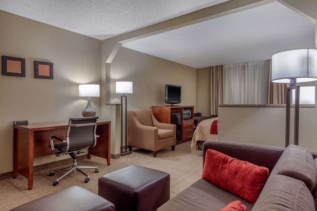 Comfort Inn & Suites Hays I-70 Quarto foto